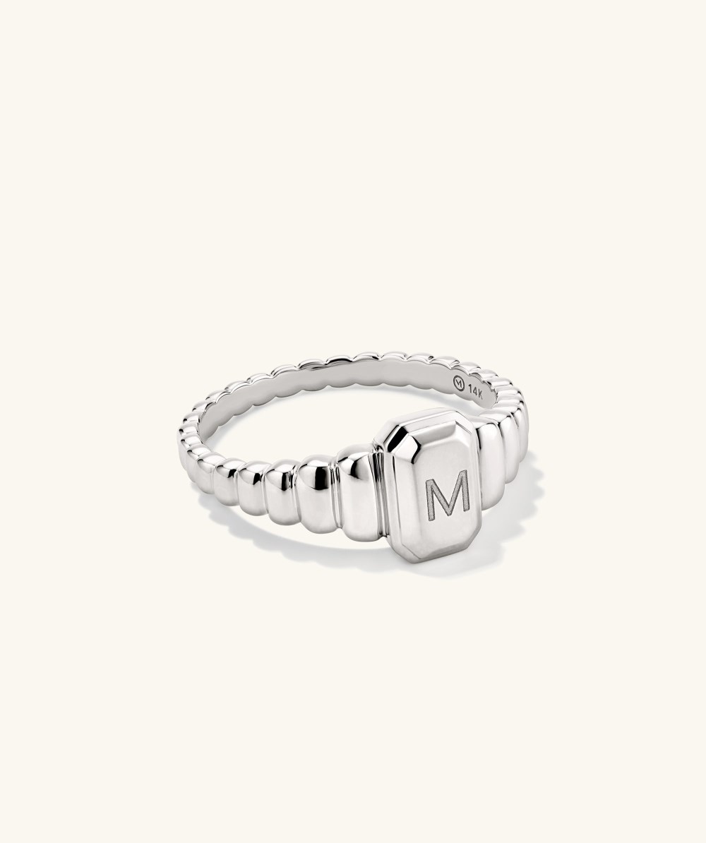 Mejuri Charlotte Step Cut Signet Ring - Sterling Silver