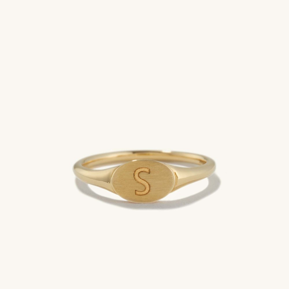 Mejuri Signet Ring - 14k Yellow Gold