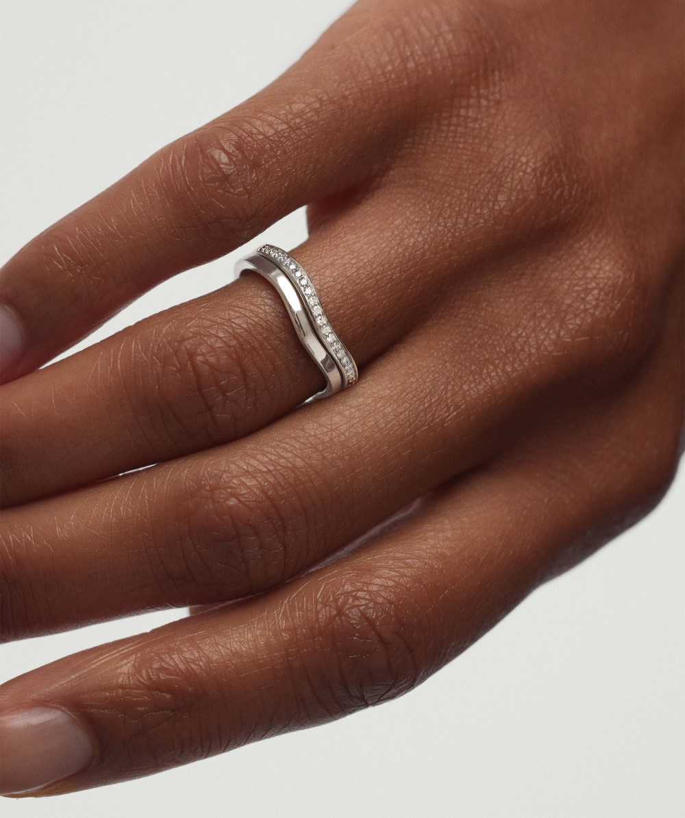 Mejuri Pavé Diamond Nesting Band - Platinum