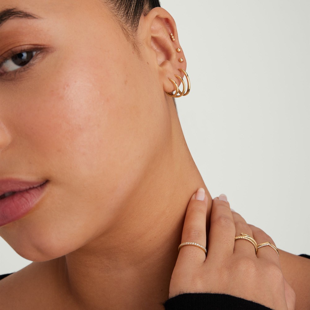 Mejuri Single Easy Huggie Hoop - 14k Yellow Gold