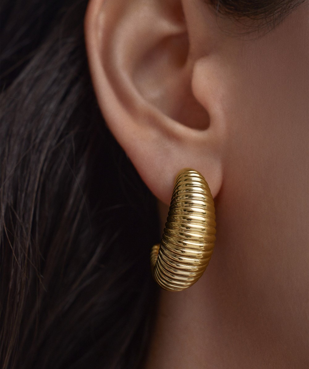 Mejuri Dôme Texture Large Hoops - Gold Vermeil