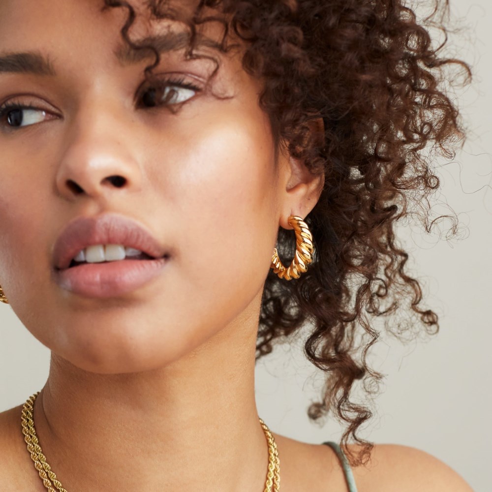 Mejuri Large Croissant Dome Hoops - Gold Vermeil